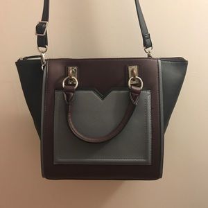 Danielle Nicole crossbody handbag